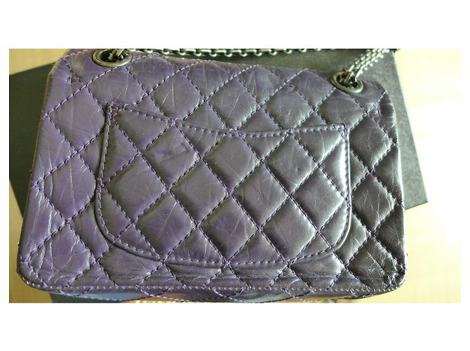 Borsa a mano Chanel 2.55 in pelle viola scuro - vista 3