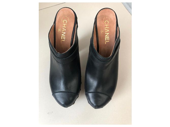 Chanel zuecos Castaño - vista 2