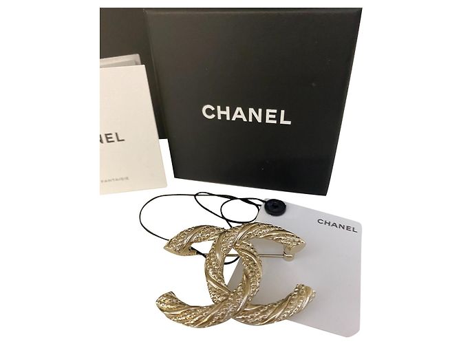 Chanel CC Goldbrosche . Neuve Gold hardware - Ansicht 2