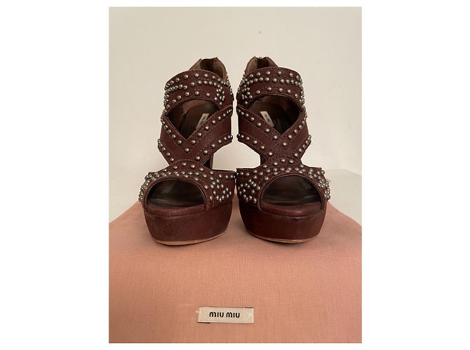 Décolleté Miu Miu Camoscio Marrone Chiodi Metallo - vista 6