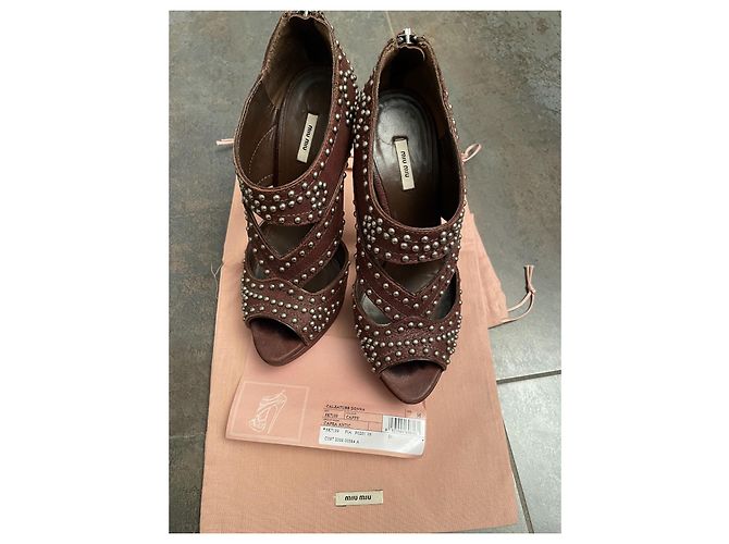 Décolleté Miu Miu Camoscio Marrone Chiodi Metallo - vista 7