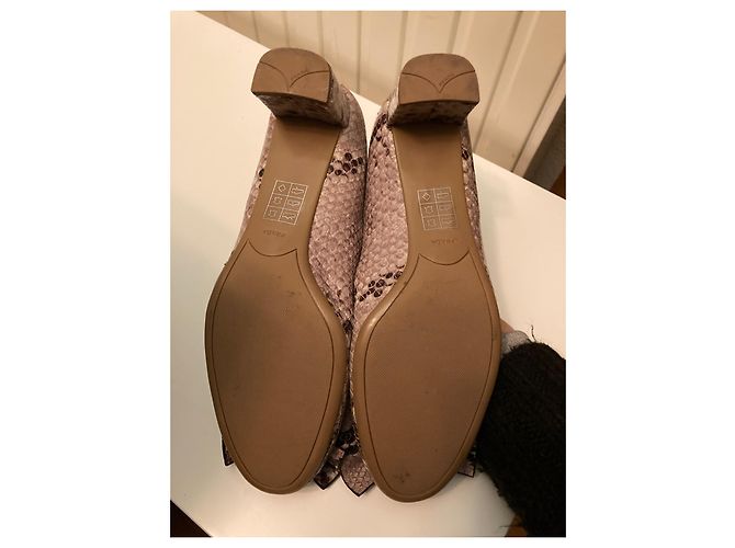 Décolleté con fiocco in pitone marrone Prada Marrone - vista 5