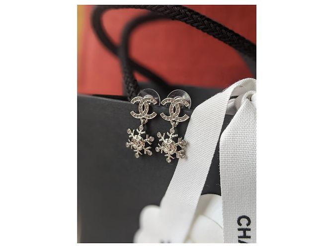 Chanel CC A19B Orecchini SHW Fiocco di Neve Argento - vista 12