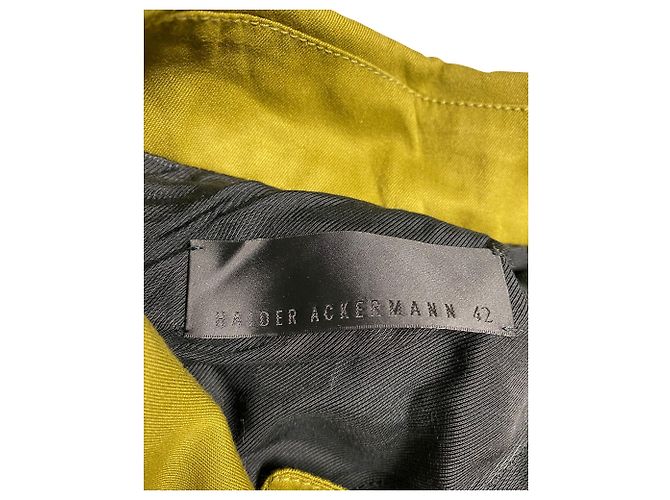 Haider Ackermann Trenchcoat mit Bindegürtel in Grüner Viskose - Ansicht 3