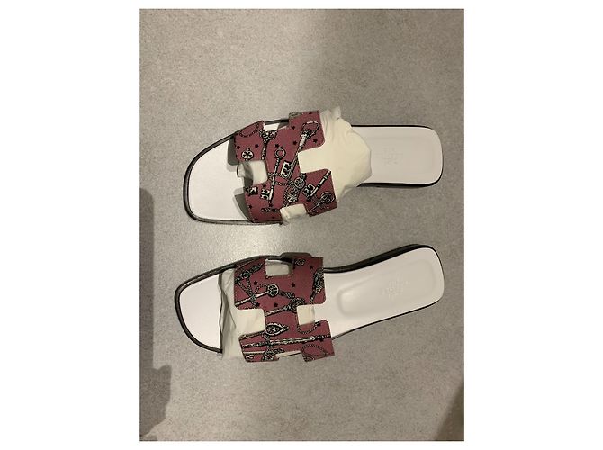 Hermès Oran Sandalen Pink - Ansicht 3