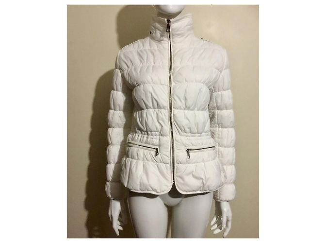 Jaqueta baiacu Burberry Brit em branco - vista 2