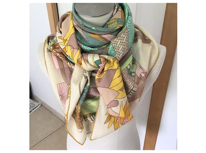 Hermès Schal "Die Schätze eines Künstlers" Mehrfarben - Ansicht 2