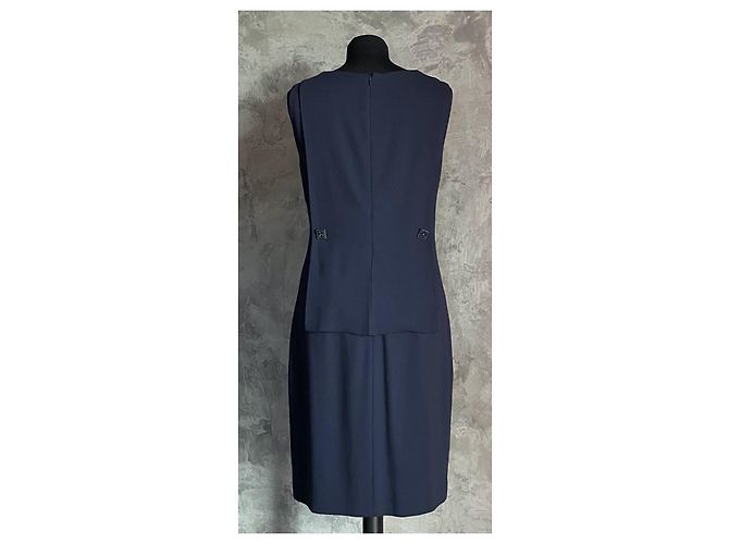 Vestido sin mangas azul marino Chanel de viscosa - vista 6