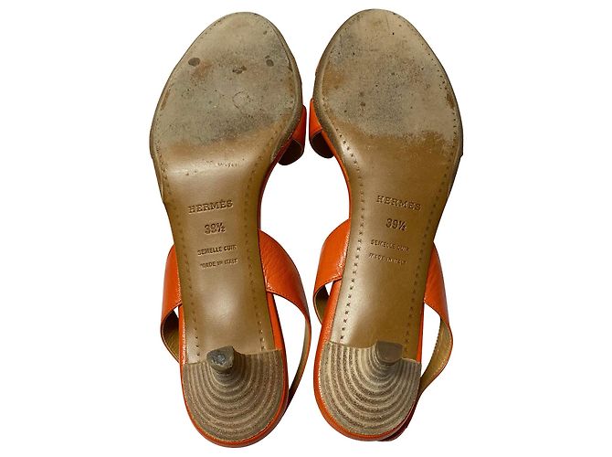 Birkin Hermès Hermes Ottomane Slingback Kitten Heels aus orangefarbenem Leder - Ansicht 5