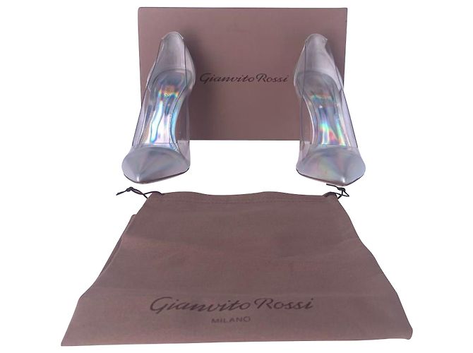 Gianvito Rossi Décolleté in Plexi Laser in Vernice Argento Metallico - vista 10