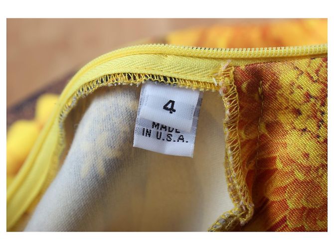 Autre Marque Naeem Khan Kleid mit Sonnenblumen. Gelb - Ansicht 8