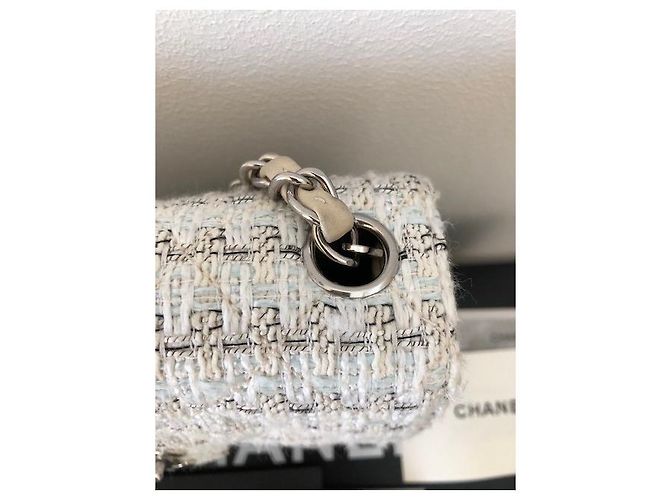 Mini bag Chanel in tweed bianco con hw . argento - vista 10