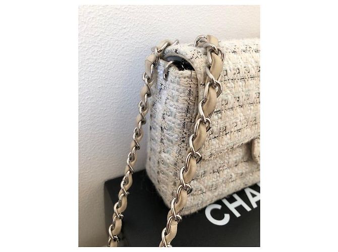 Mini bag Chanel in tweed bianco con hw . argento - vista 6