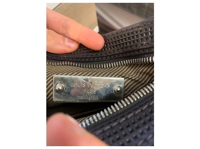 Louis Vuitton Trotteur MM Borsa a Tracolla Marrone Pelle - vista 4