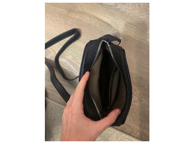 Louis Vuitton Trotteur MM Borsa a Tracolla Marrone Pelle - vista 6