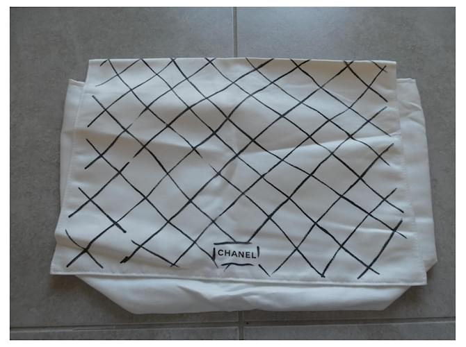 empty chanel box for handbag with its dustbag Black - view 3
