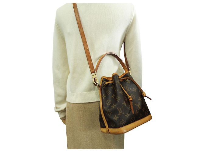 Louis Vuitton Borsa a tracolla Noe con monogramma vintage 1992 Anno Marrone - vista 13