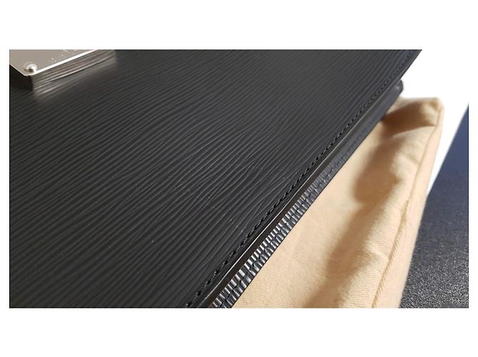 Louis Vuitton Neo Robusto 1 Valigetta in Pelle Epi Nera Nero - vista 6