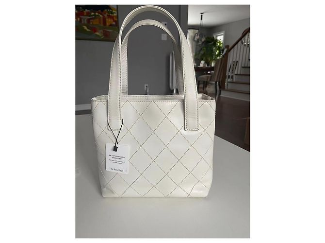 Coco Handle Chanel small Surpique Tote White - view 12