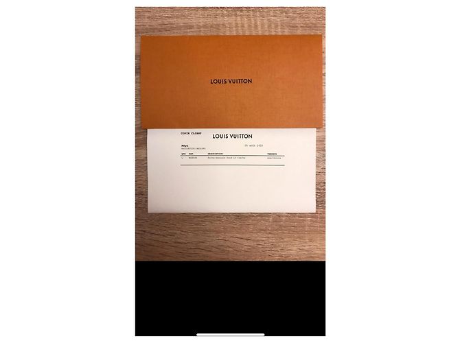 Cartera redonda Louis Vuitton Crafty Beige - vista 3