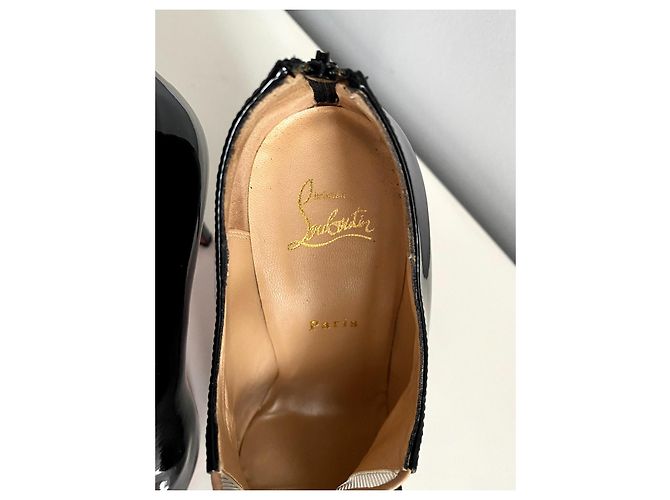 Tacchi Christian Louboutin. Nero - vista 11