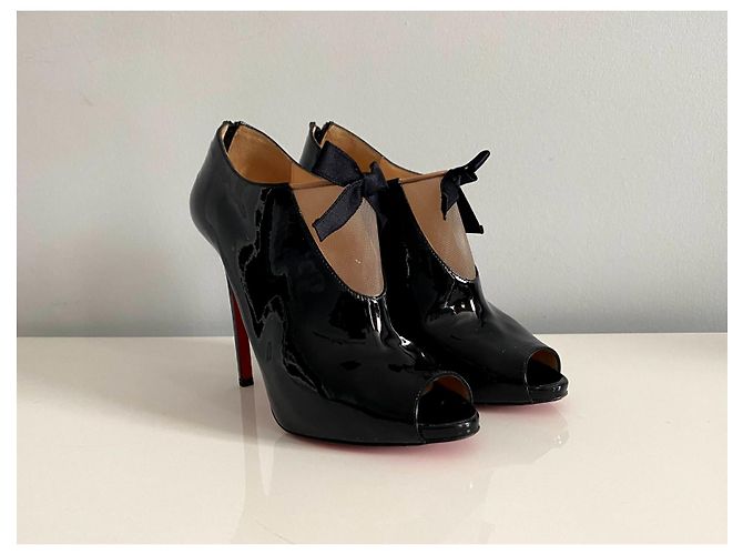 Tacchi Christian Louboutin. Nero - vista 3