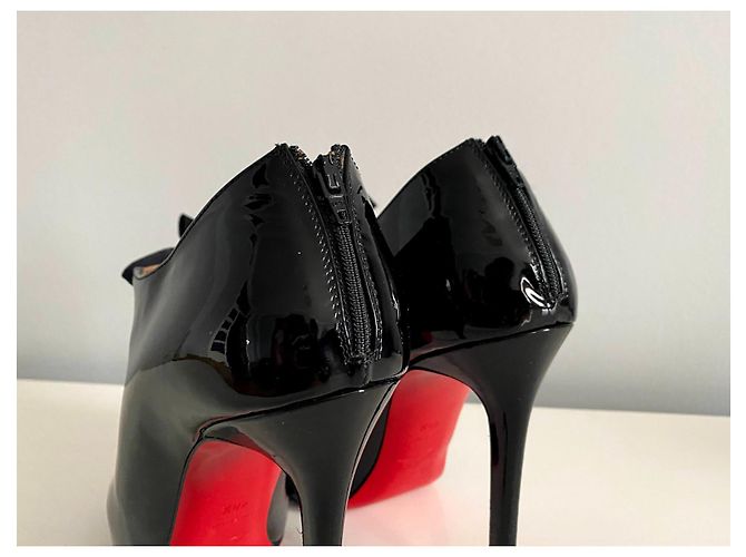 Tacchi Christian Louboutin. Nero - vista 7