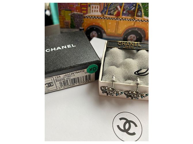 Chanel CC B12Orecchini in rutenio con perle blu e bianche Multicolore - vista 7