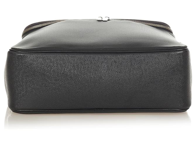 Louis Vuitton Taiga nera Taimyr Nero - vista 4