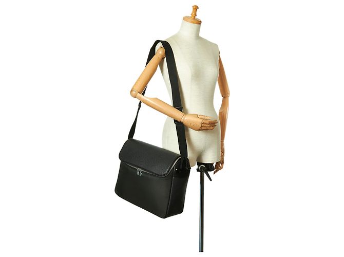 Louis Vuitton Taiga nera Taimyr Nero - view 9