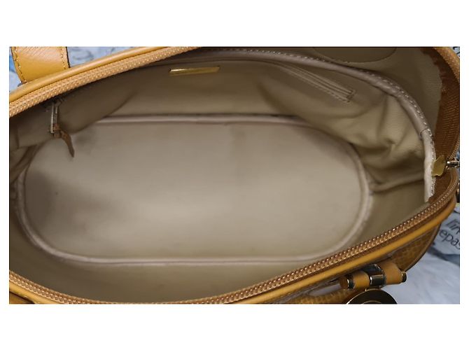 Borsa Dior in pelle martellata giallo senape - vista 5