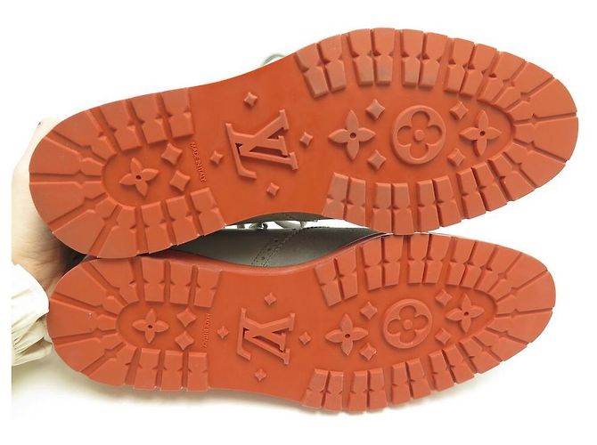 NUOVE SCARPE LOUIS VUITTON RICHELIEU IN CAMOSCIO E PELLE 7 IT 42 SCARPE FR CERVO Grigio - vista 3