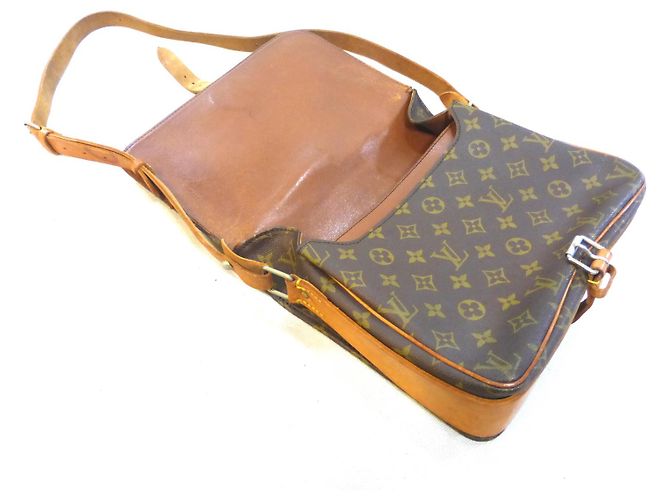 Louis Vuitton MONOGRAMA DO CARTUCHO GM Marrom - vista 12