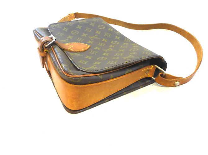 Louis Vuitton MONOGRAMA DO CARTUCHO GM Marrom - vista 9