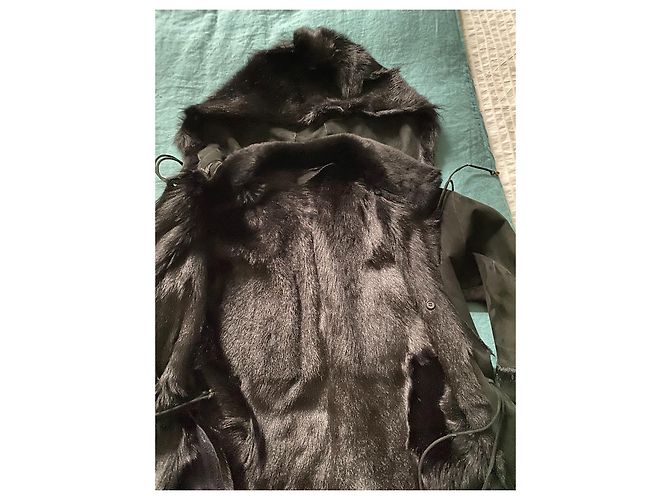 Autre Marque Chaqueta de piel con capucha extraíble. Negro - vista 2