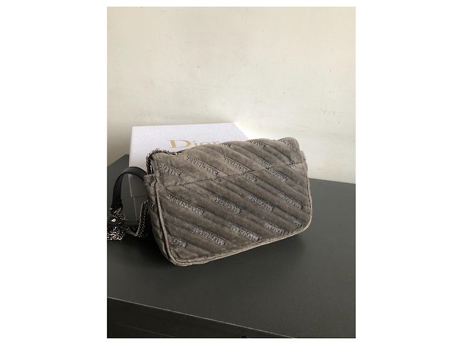 Borsa a mano Balenciaga BB on chain velluto grigio scuro Grigio antracite - vista 5
