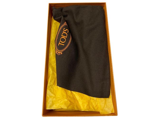 Tod's Mokassin-Flats aus cremefarbenem Leder Weiß Roh - Ansicht 11