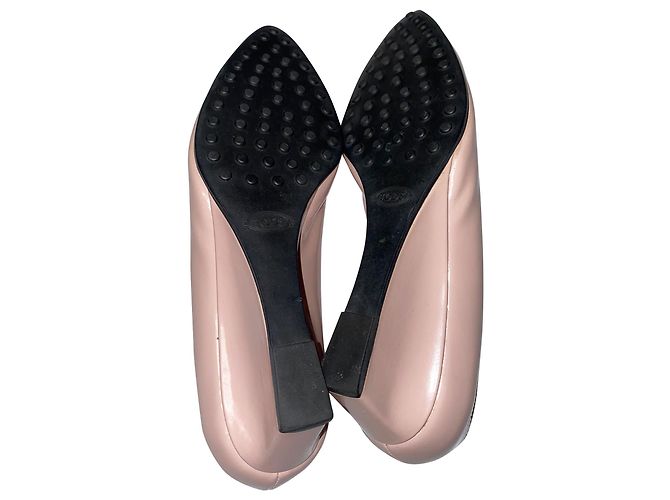 Zeppa a punta Tod's in pelle rosa - vista 6
