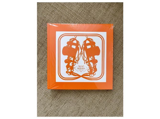 Libro Pop-up Hermès Diseños de Fulares Naranja - vista 2