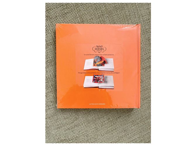 Libro Pop-up Hermès Diseños de Fulares Naranja - vista 3