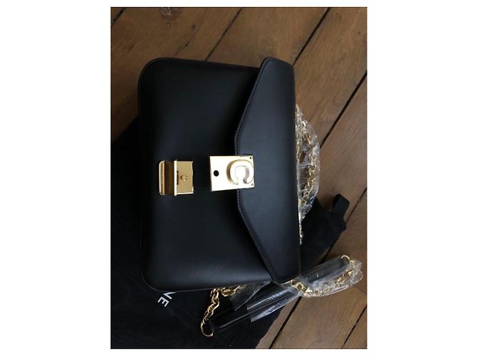 Borsa Céline Classic C Nera in Pelle di Vitello con Hardware Oro Nero Gold hardware - vista 4
