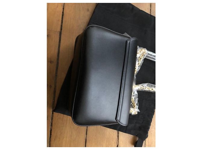 Borsa Céline Classic C Nera in Pelle di Vitello con Hardware Oro Nero Gold hardware - vista 8
