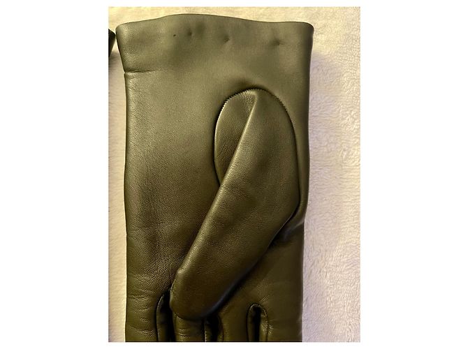 Versace Gants - vue 3