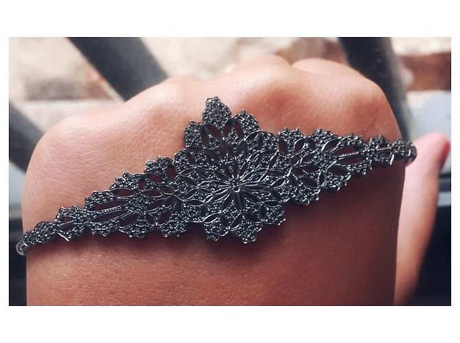 Autre Marque Gaydamak Bracciale da Mano Oro e Diamanti Neri Nero - vista 2