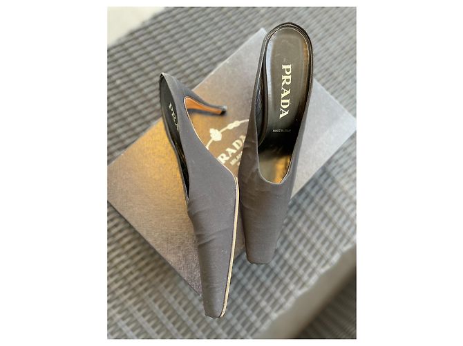 Prada Pantoletten mit Absatz Schwarz - Ansicht 5