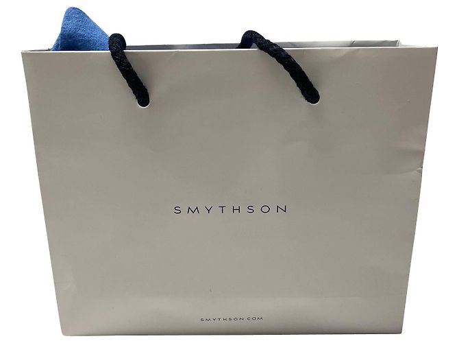 Bolso bandolera Smythson Mini Pillow en charol arrugado Negro - vista 10