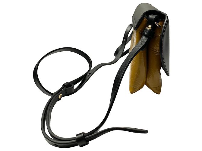 Bolso bandolera Smythson Mini Pillow en charol arrugado Negro - vista 3