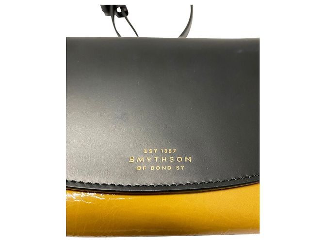 Bolso bandolera Smythson Mini Pillow en charol arrugado Negro - vista 7