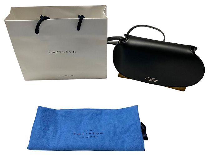 Bolso bandolera Smythson Mini Pillow en charol arrugado Negro - vista 9