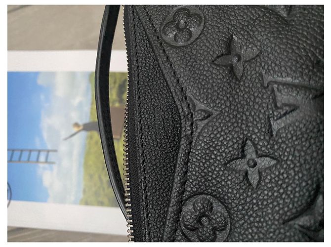 Louis Vuitton Pallas Negro - vista 8